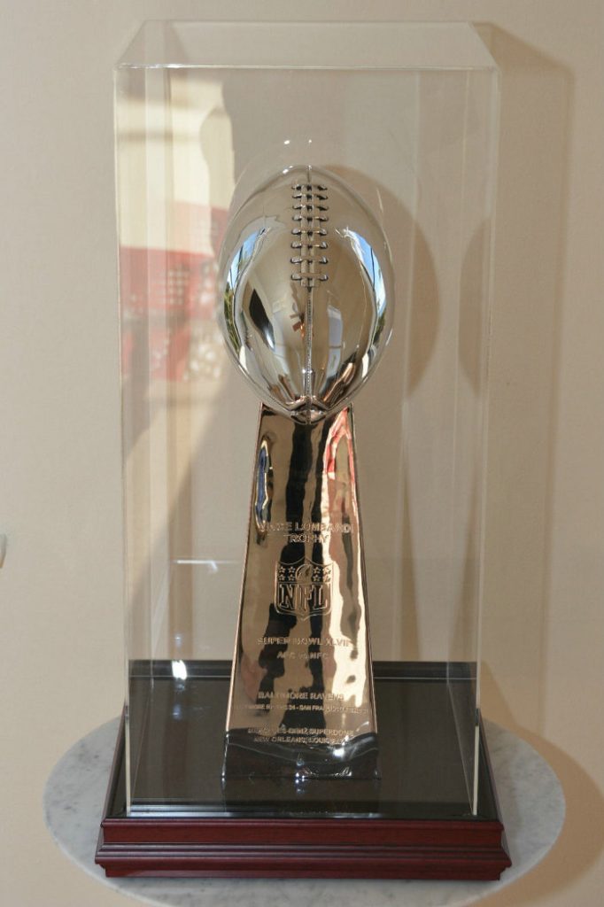 Quién hace el trofeo Vince Lombardi del Super Bowl y por qué lleva ese